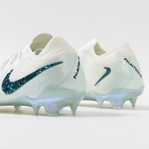 ファントム GX 2 エリート FG LV8／サッカーショップKAMO