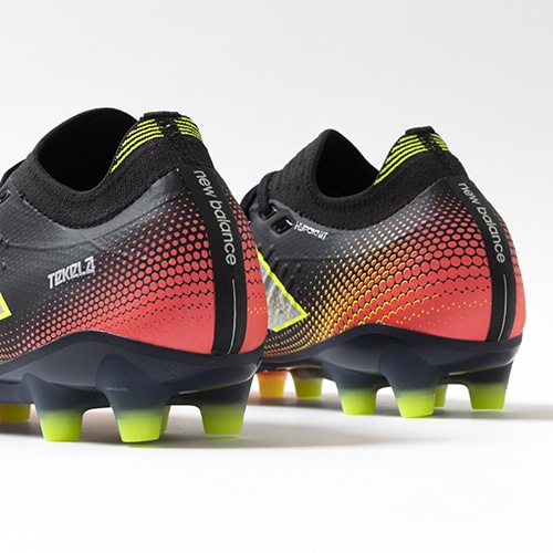 Tekela v4+ Pro HG（2Eモデル）／サッカーショップKAMO