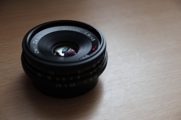 鷹の目 Carl Zeiss Tessar T＊ f/2.8 45mm | 札幌の写真館フォト