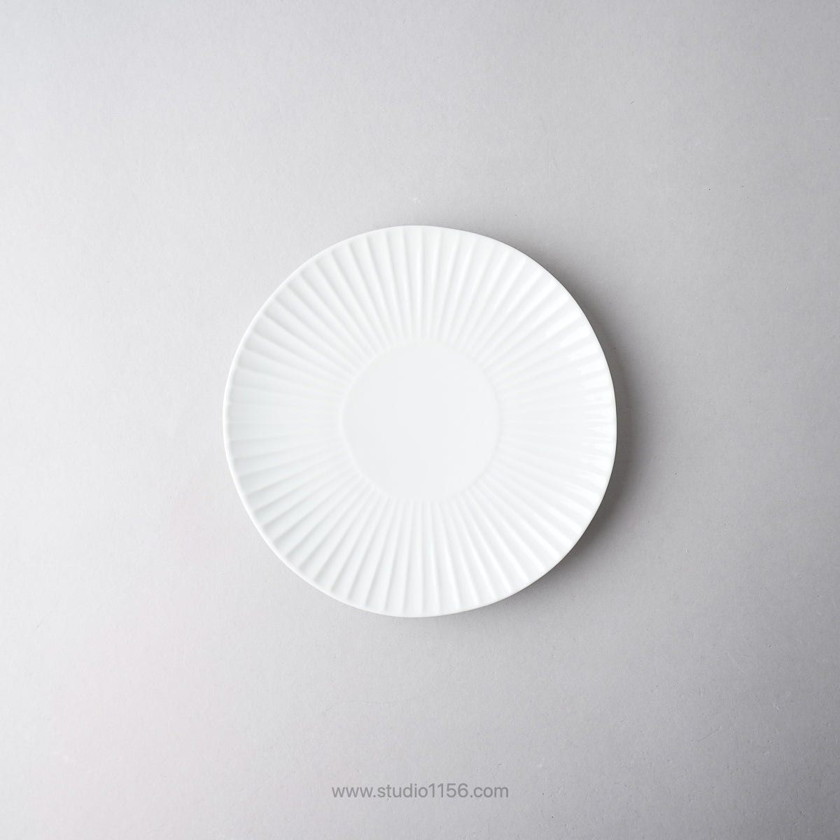 波佐見焼 Shinogi しのぎプレート(M) 18cm 一龍陶苑(くらふと龍)の通販