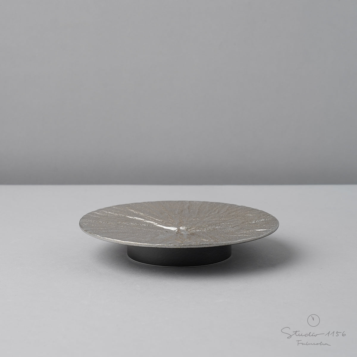 有田焼 絞り高台皿 14cm 瑞峯窯の通販｜Studio1156 – 【公式】スタジオ