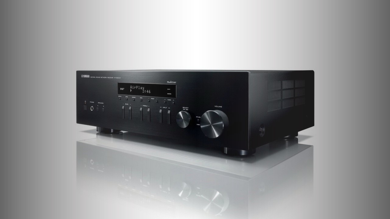 Yamaha R-N303: A classic, powerful stereo receiver