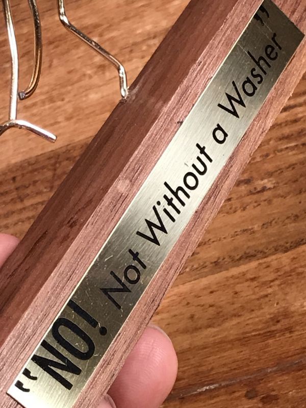 No! Not Without a Washer” Display Figurines ノットウィズアウトア