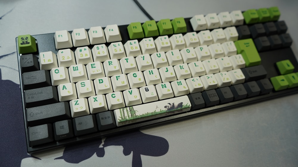 神ってるキーボード] Varmilo PANDA ,桜,クジラキーボードレビュー3
