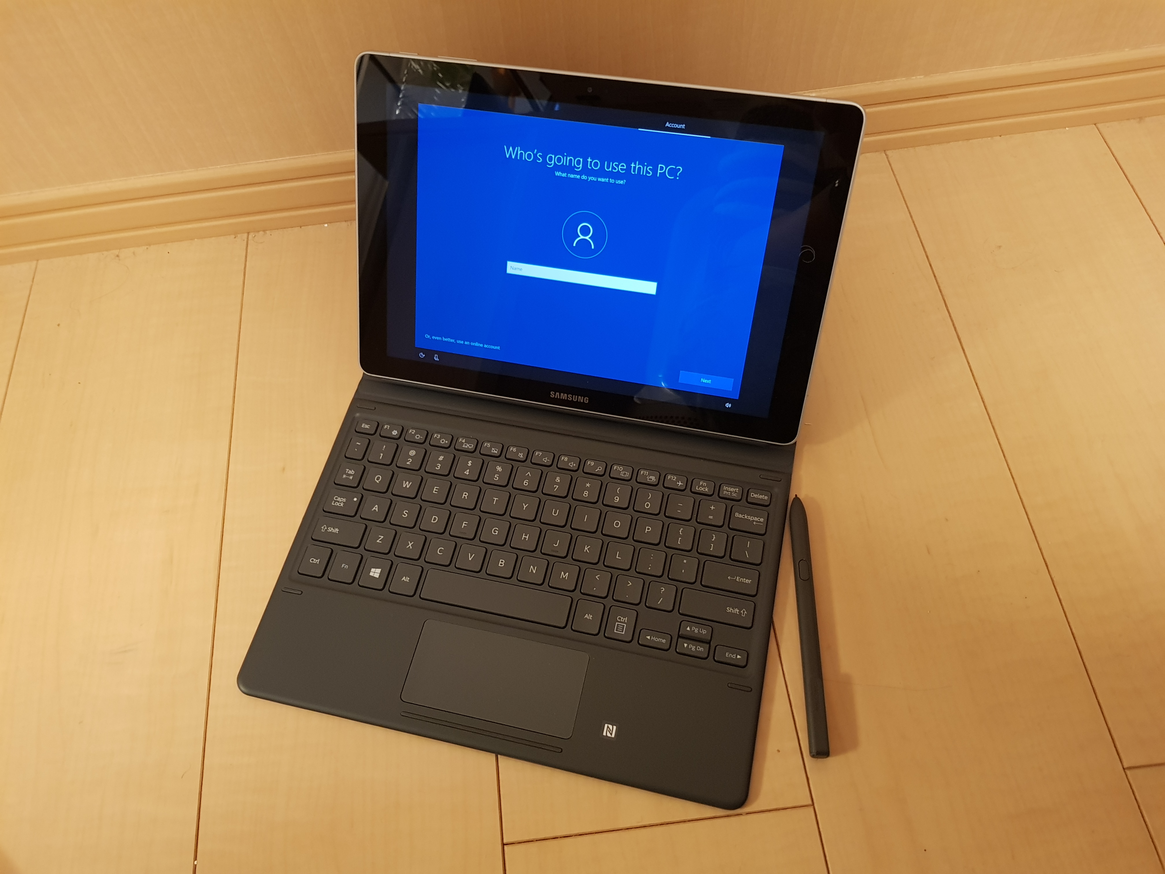 Galaxy Book 10.6 開封レビュー】SペンとWindowsのコンビが最高!!