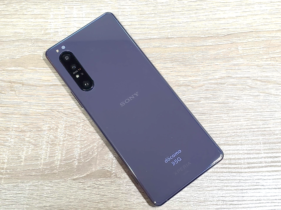 開封レビュー】Xperia 1 II SO-51A Purpleの美しさに感動…