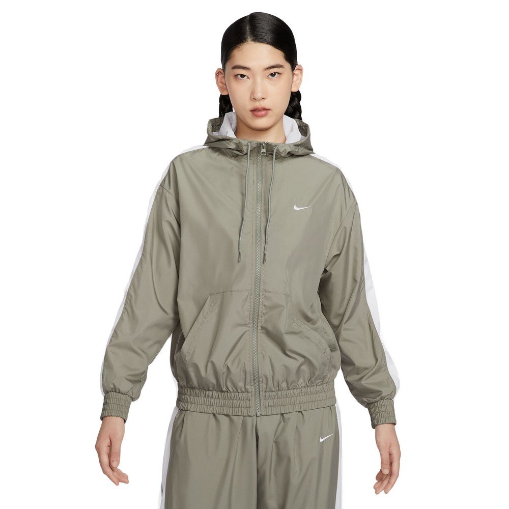 ナイキ（NIKE）（レディース）スポーツウェア クラシック ウーブン