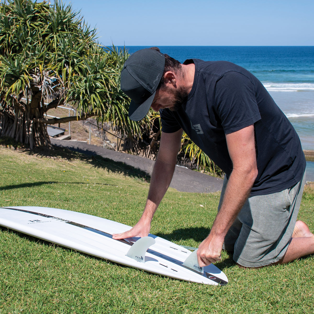FCS II Mid Carver 2 + 1 Fin Set - FCS Australia