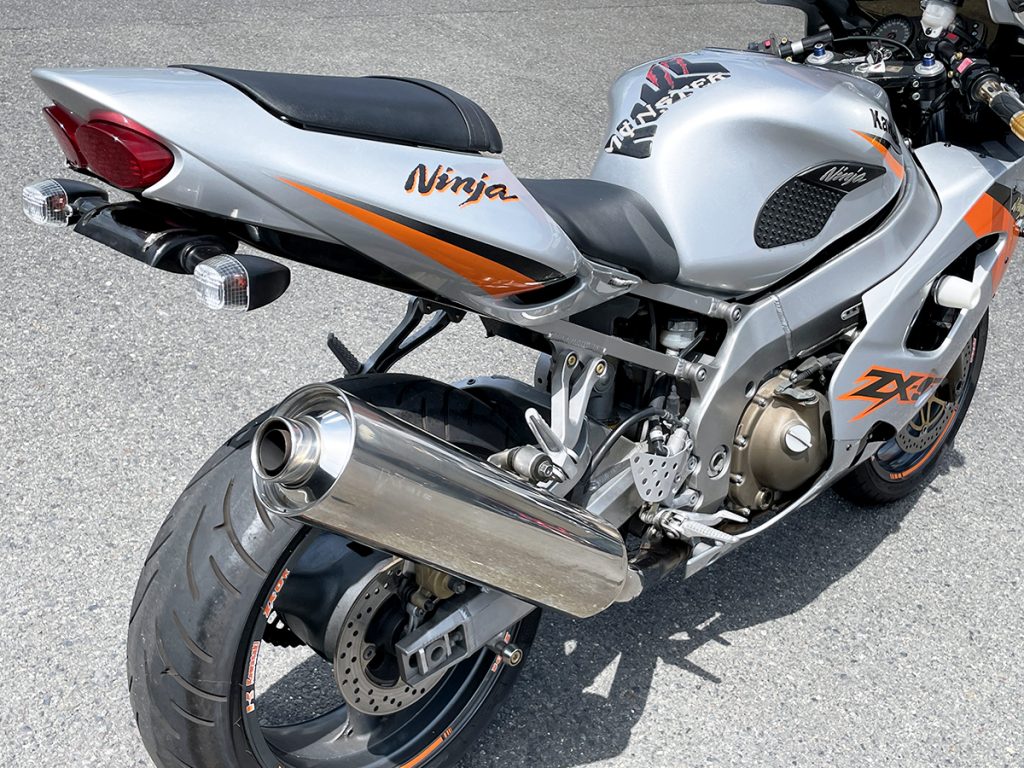 中古バイク KAWASAKI Ninja ZX-9R｜ZX900F – 京都のバイクショップSPEC