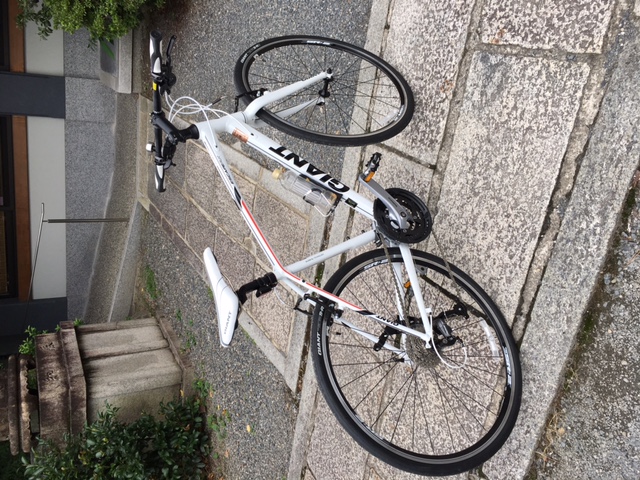 BLOG 盗難自転車情報～GIANT ESCAPE RX3 2017モデル ホワイト～ | 京都