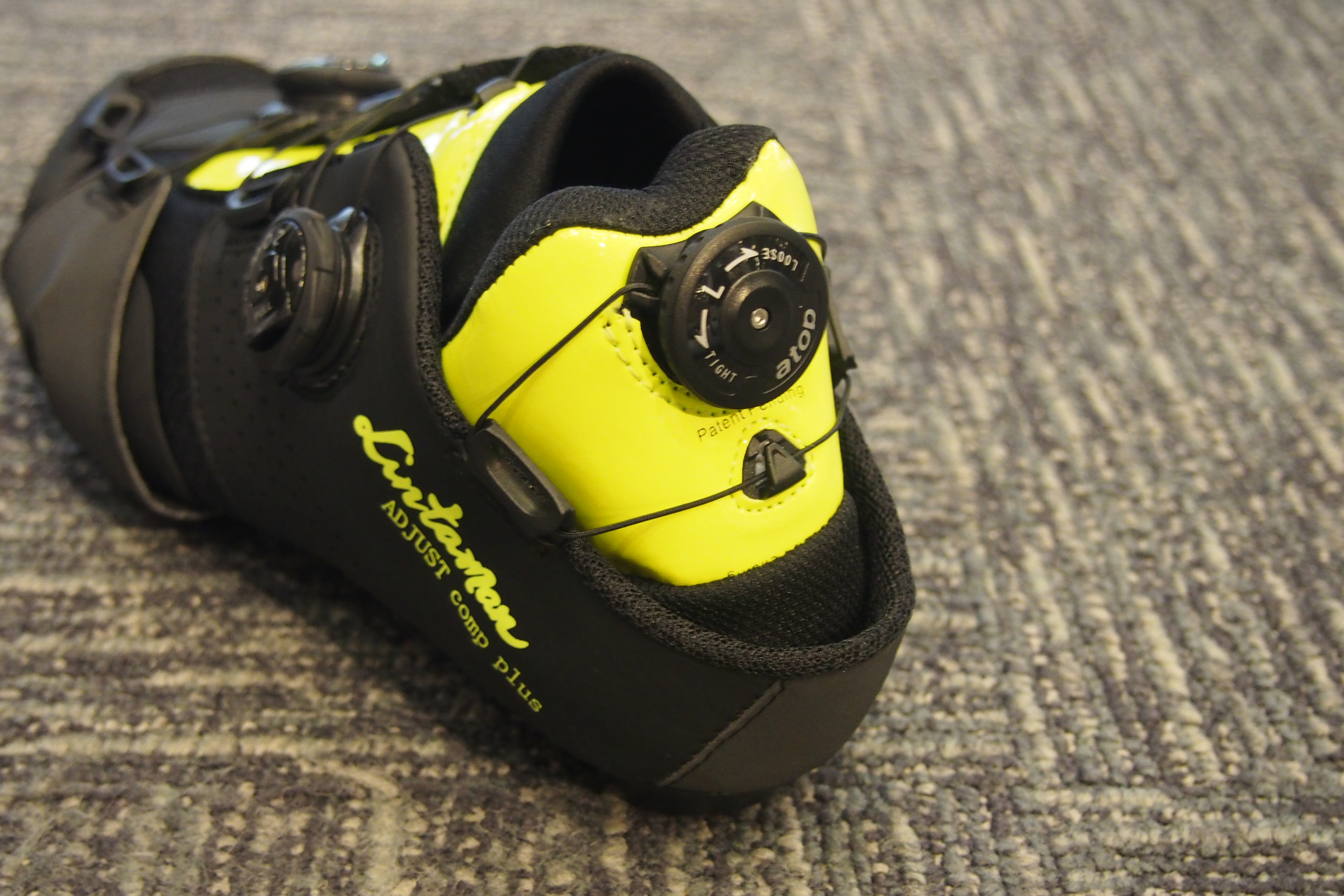 BLOG ”もはや合わない足は無い” 2018モデルは更にフィット感が向上