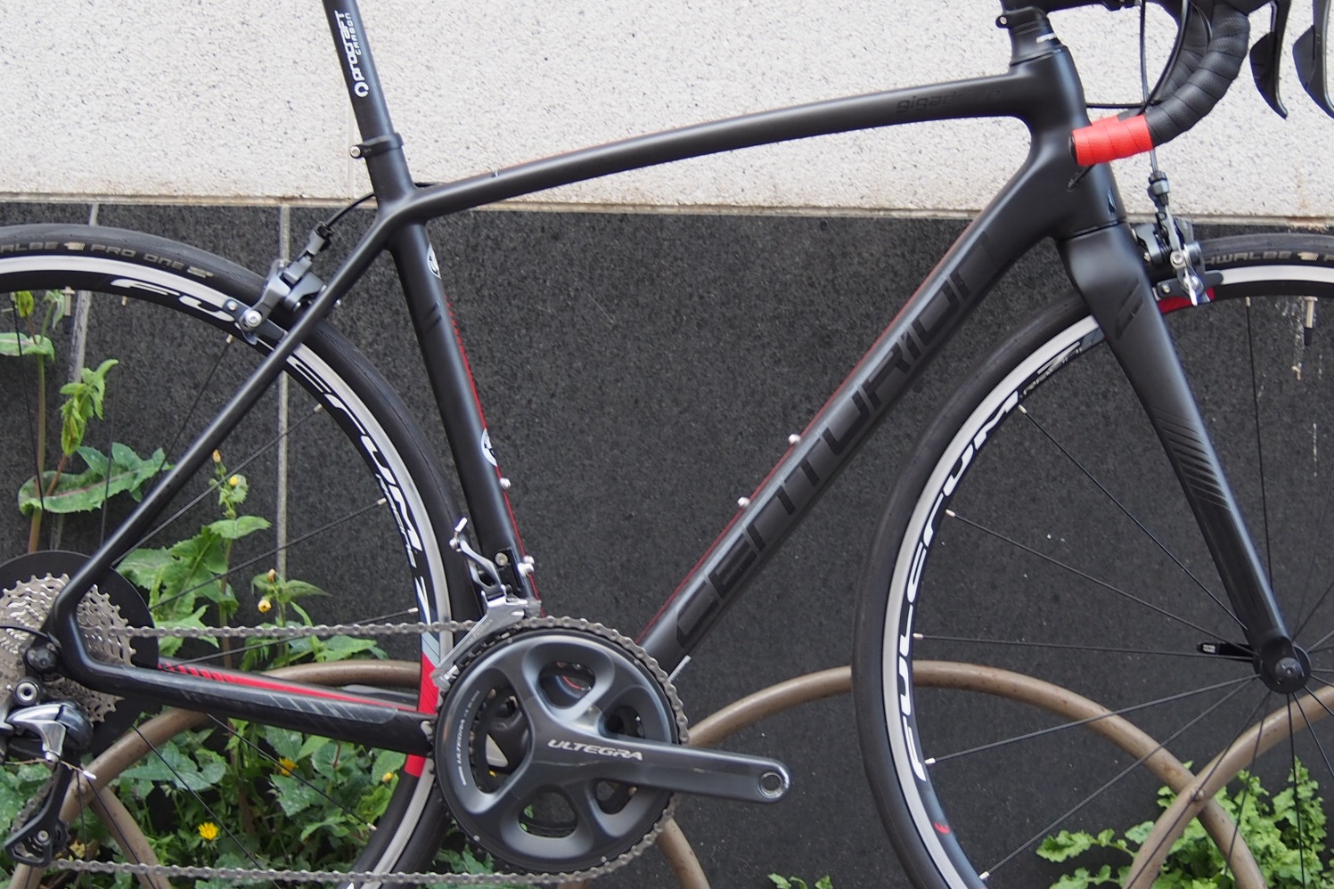 BLOG 【アウトレットロードバイク】高品質カーボンフレーム×アルテグラ