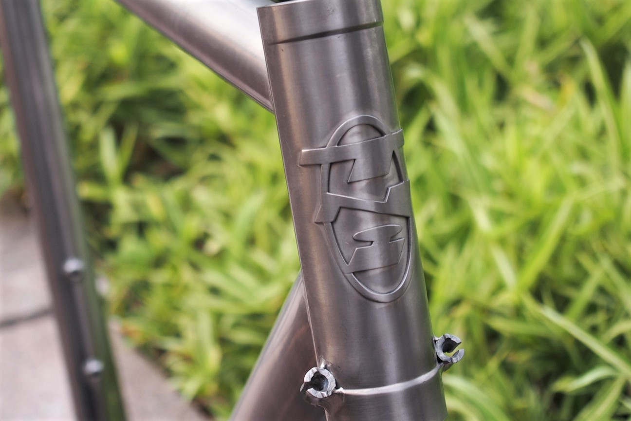 BLOG こりゃ安い！【 TNI / ティーエヌアイ 】チタンロードフレーム