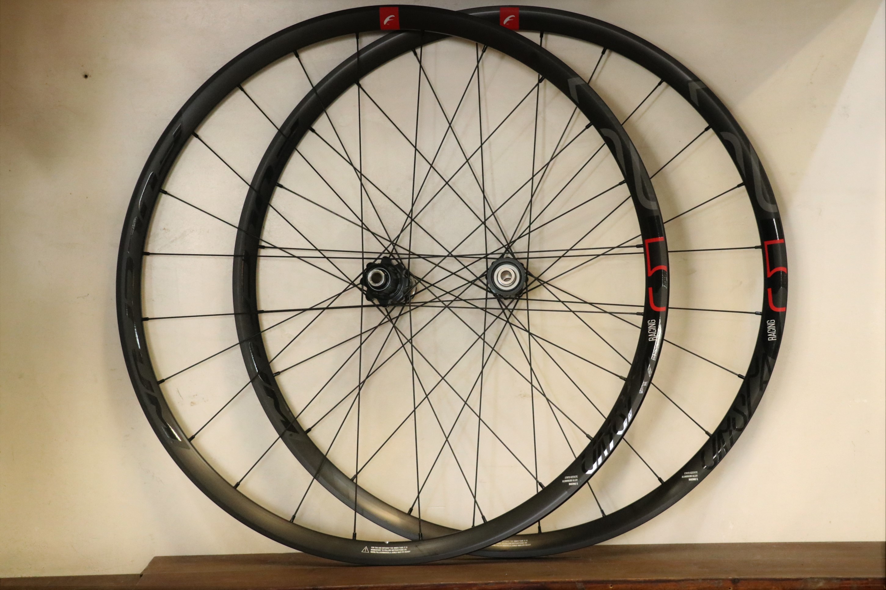 BLOG FULCRUM RACING5 DB 2WAY-R | 京都のスポーツ自転車専門 エイリン