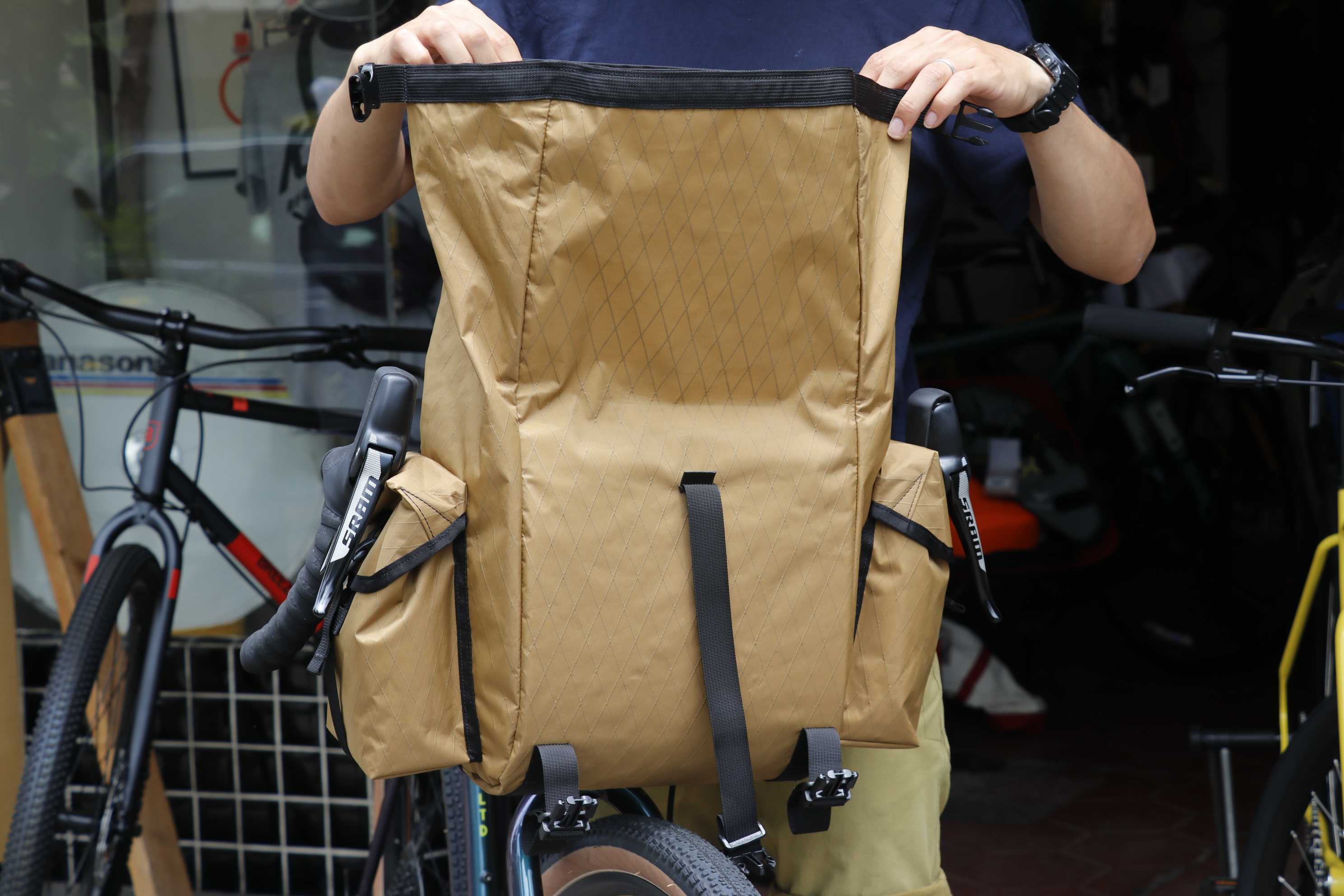 BLOG 最大容量34LでキャンプツーリングもOK!!アドベンチャー