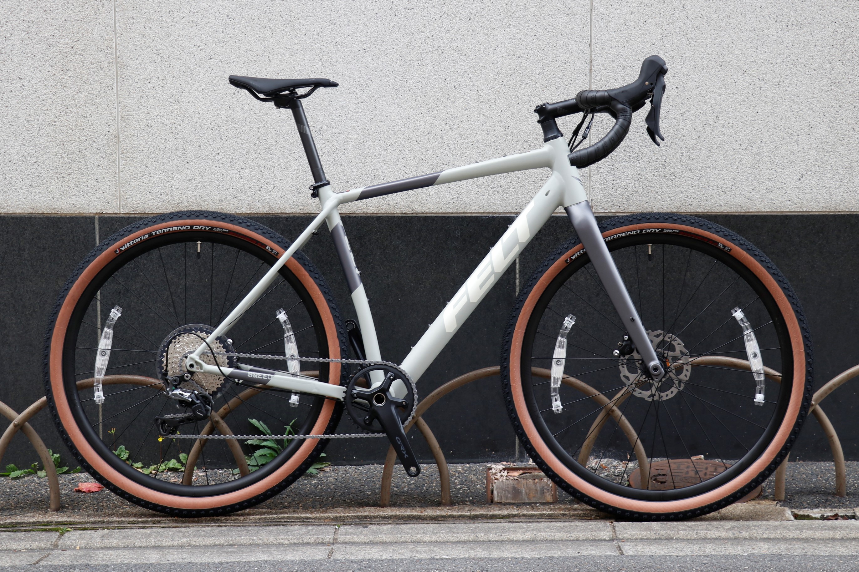 BLOG ファスト グラベルバイク【 FELT / フェルト 2020モデル 】BREED