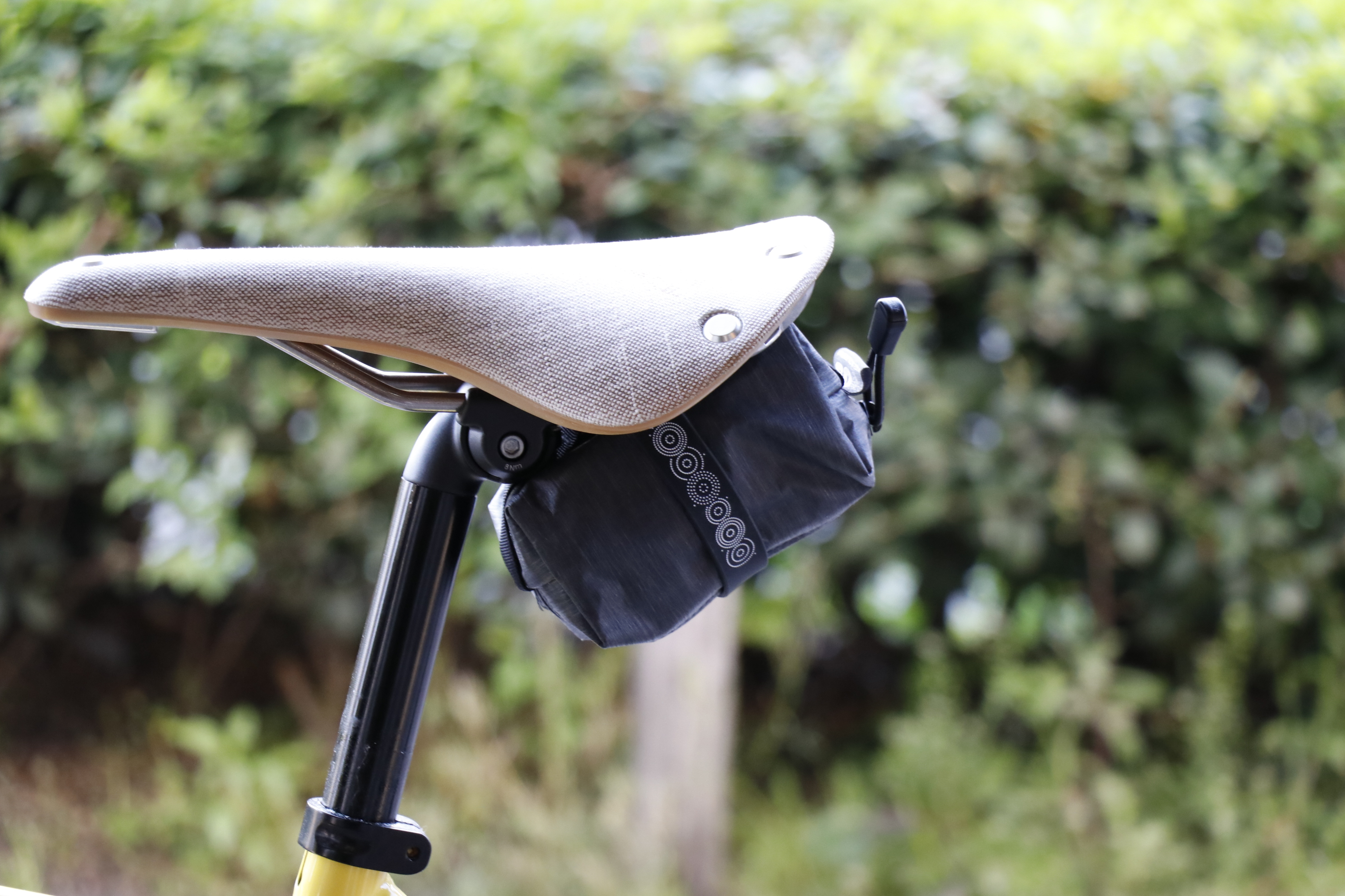 BLOG シンプル＆コンパクトなサドルバッグ！【 Outer Shell Adventures