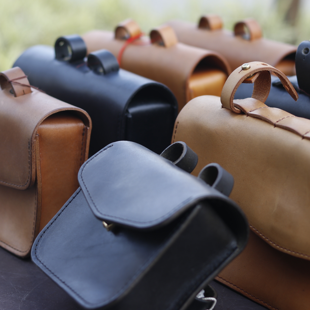 BLOG 《発掘！》～デッドストック～「本革/レザー製 サドルorハンドル