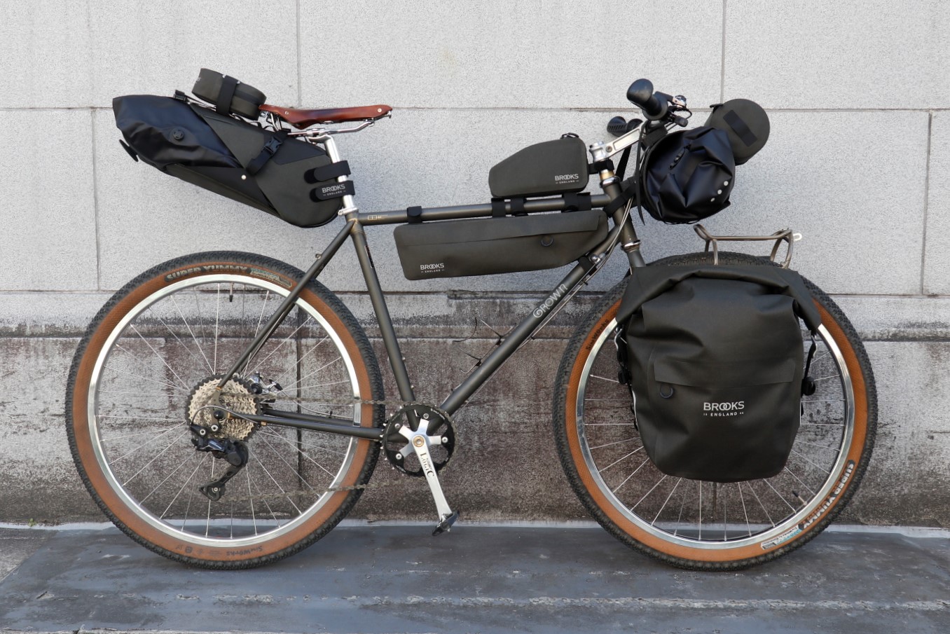 BLOG ～再入荷～【Brooks / ブルックス】=新モデル= 防水性&耐摩耗性