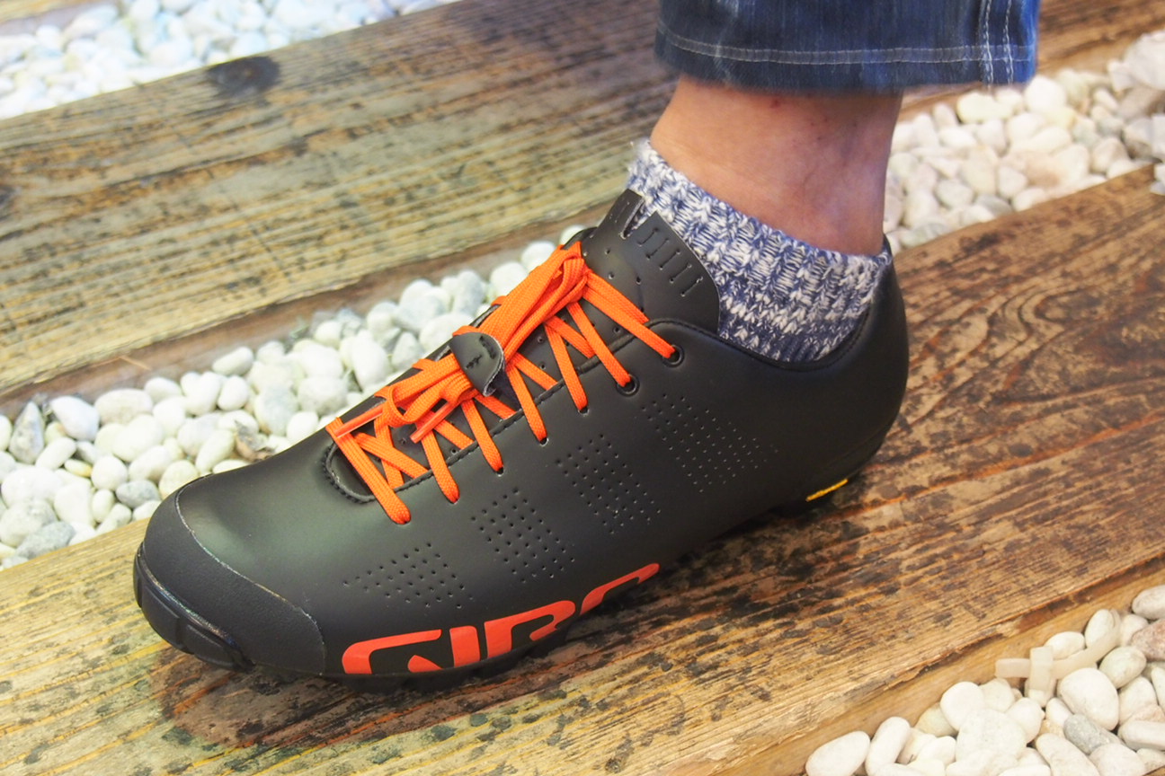 BLOG GIRO/ジロ EMPIRE/エンパイア VR90 Black/Glowing Red | 京都の