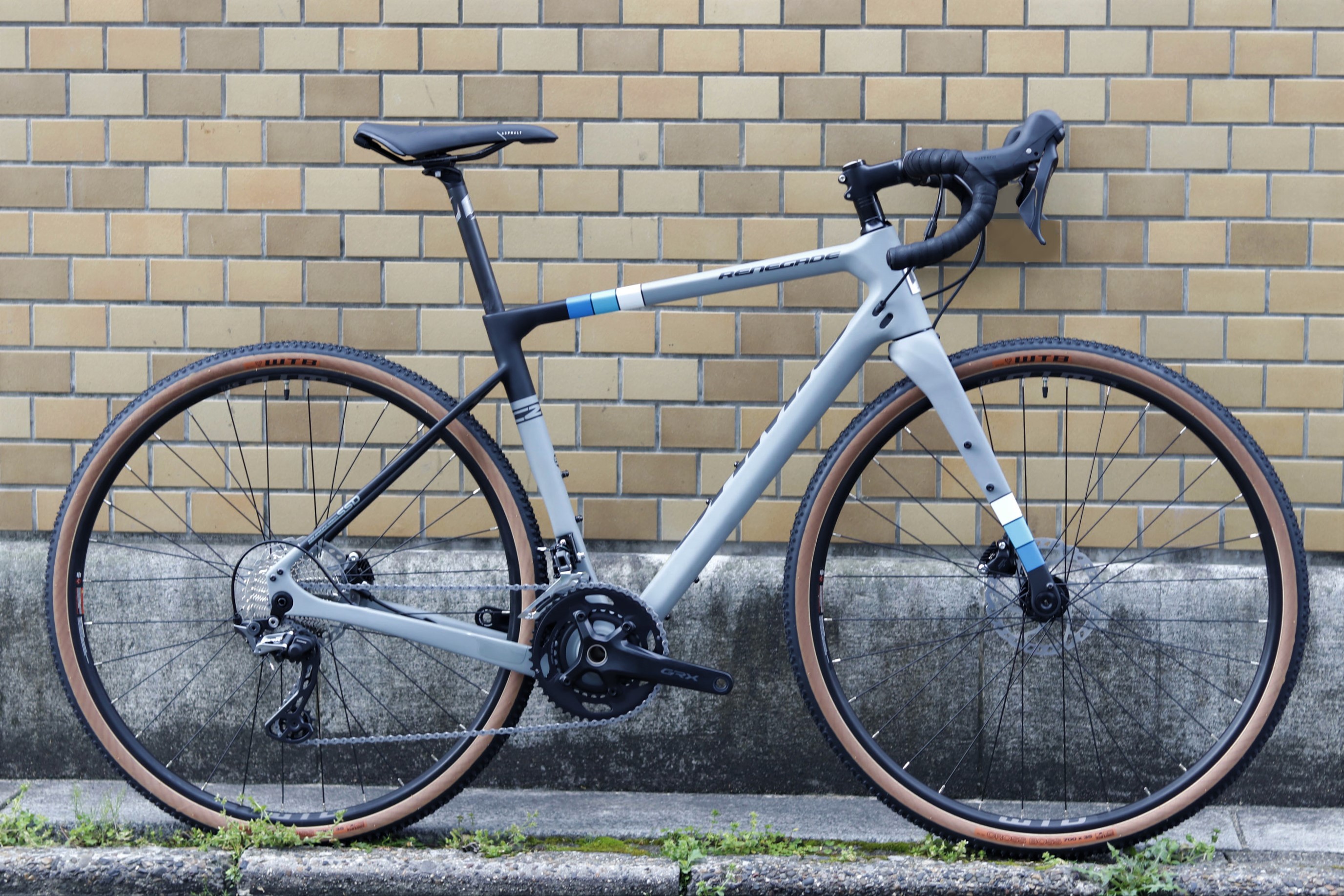 BLOG 【グラベルロード】軽量×安定感＝バイクパッキングも出来る