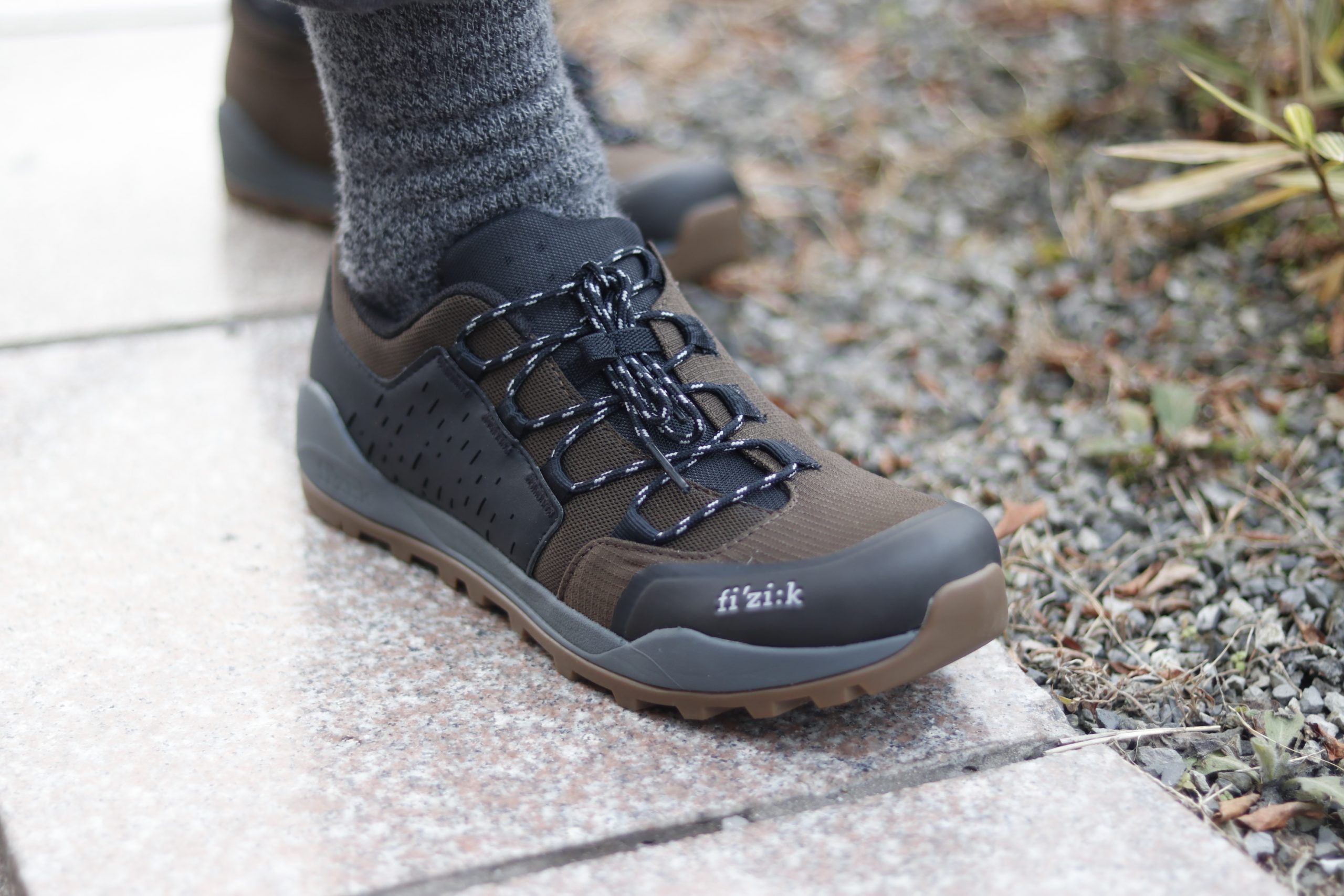 BLOG サイクリング~ハイキングまでOK!【fizik / フィジーク】TERRA