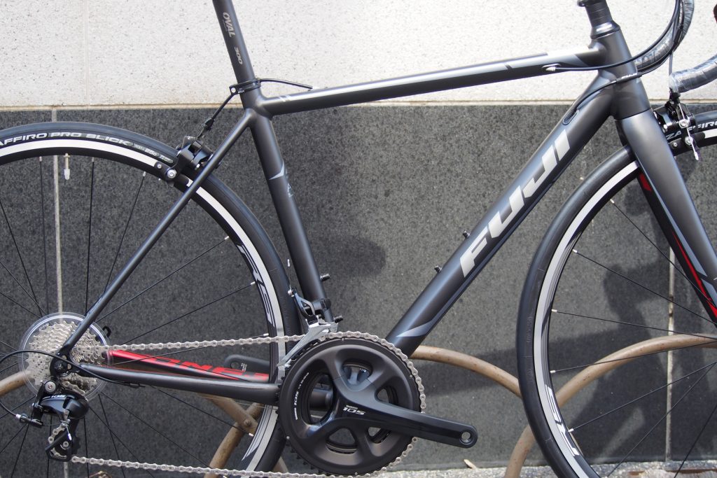 BLOG 軽量アルミフレーム採用のロードバイクがアウトレット!!【 FUJI