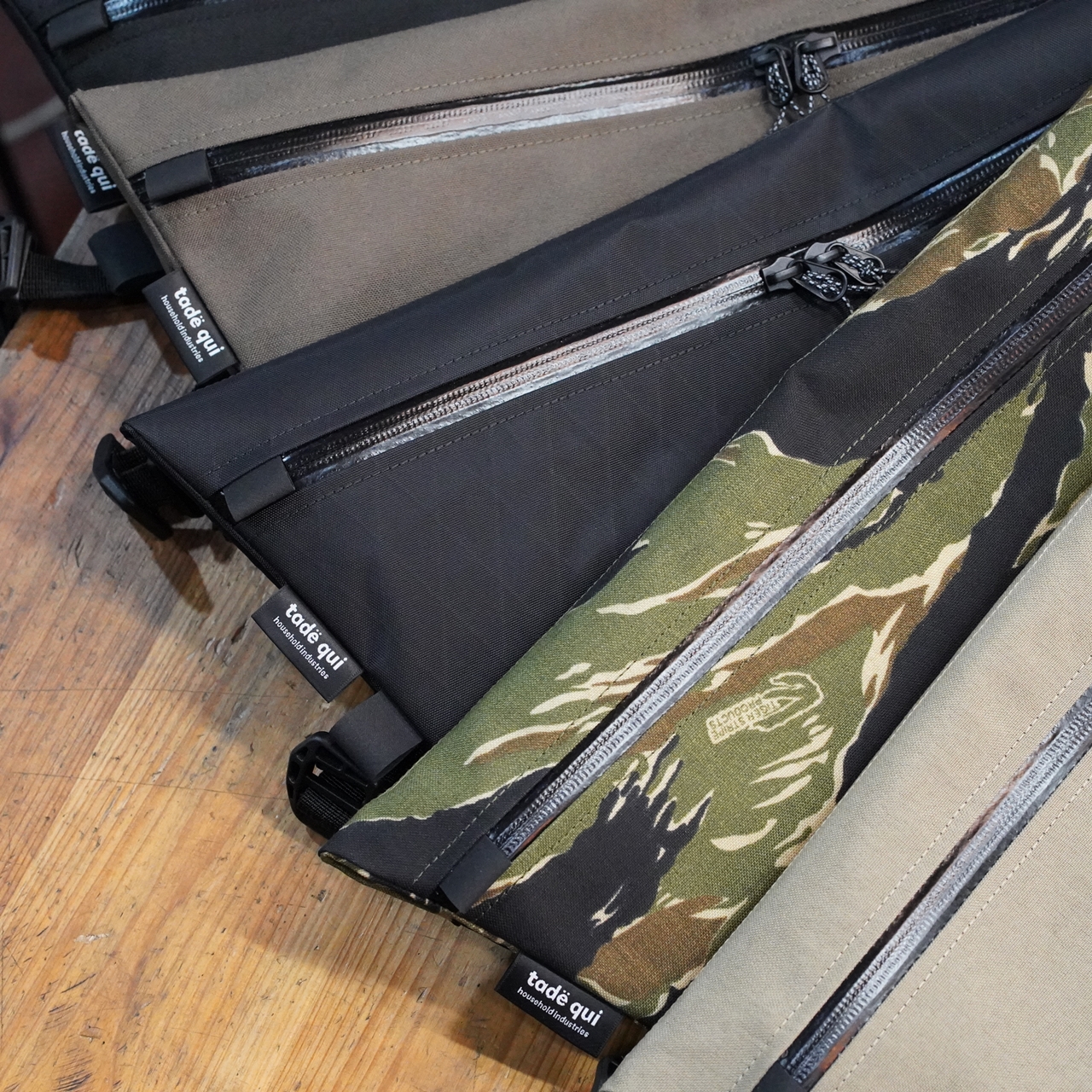 BLOG ビシッとヨレなく美しく。膝擦り知らずのスマートなフレーム