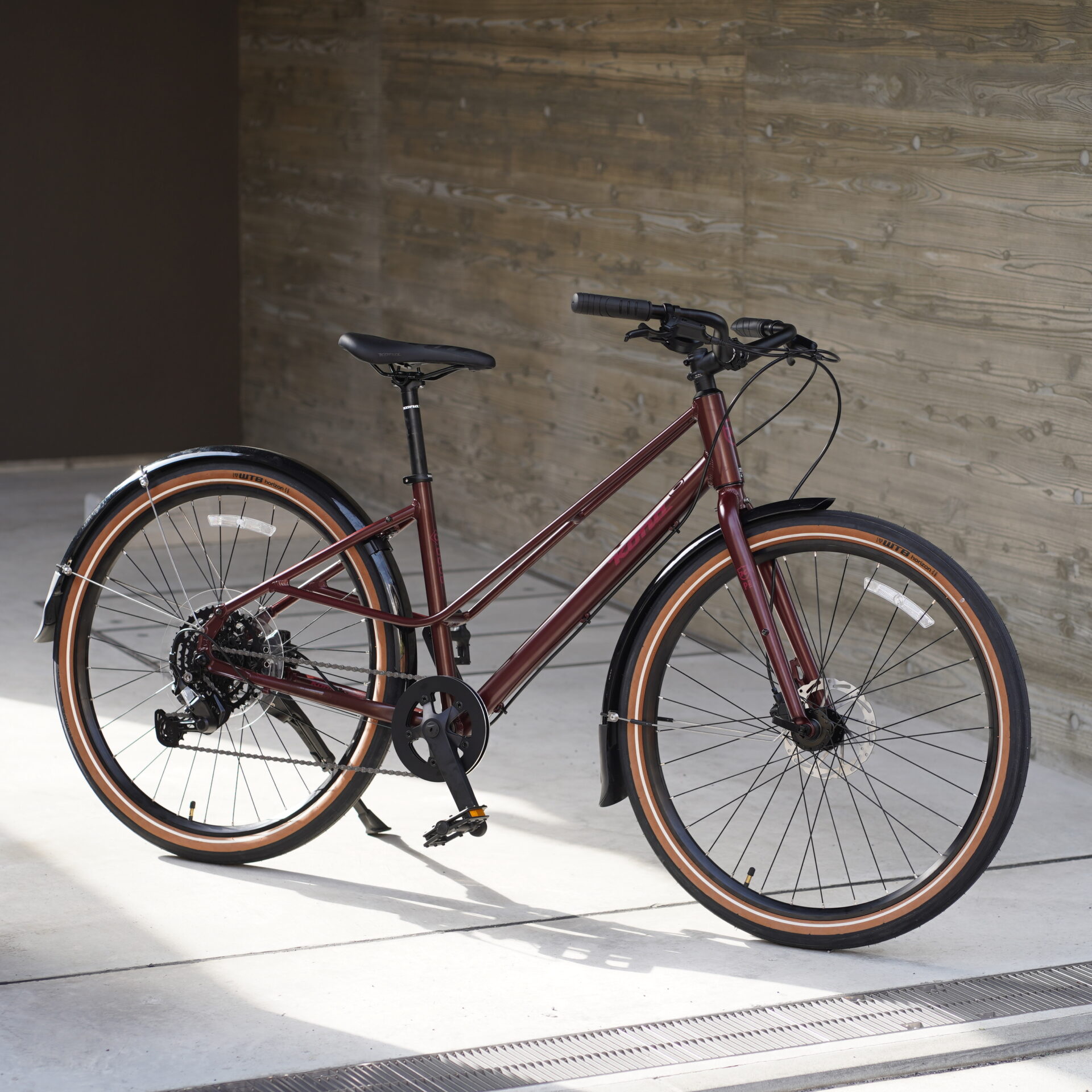 BLOG スカートでも乗れる最良の一台。 モダンな機能性をもつ 名作