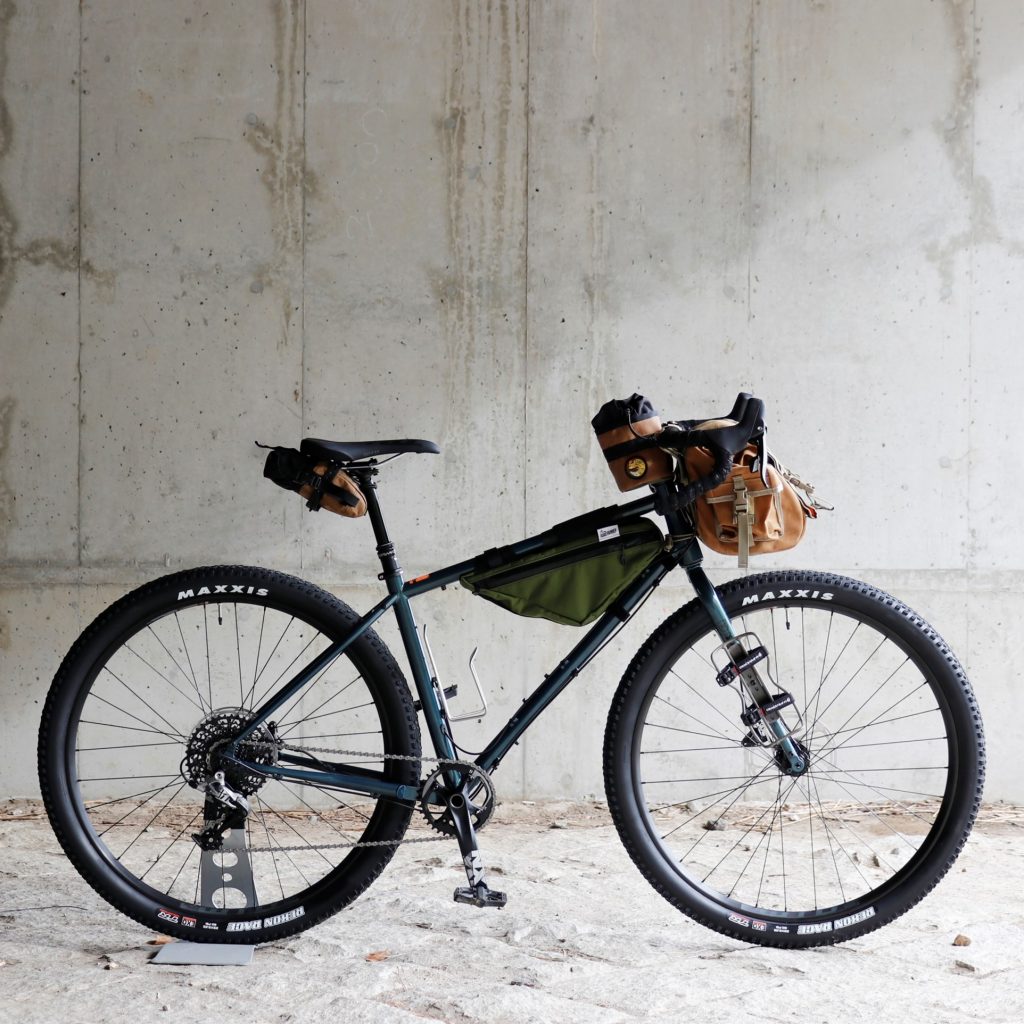 BLOG 【在庫SALE / セール】52サイズのみご用意あります【 KONA / コナ