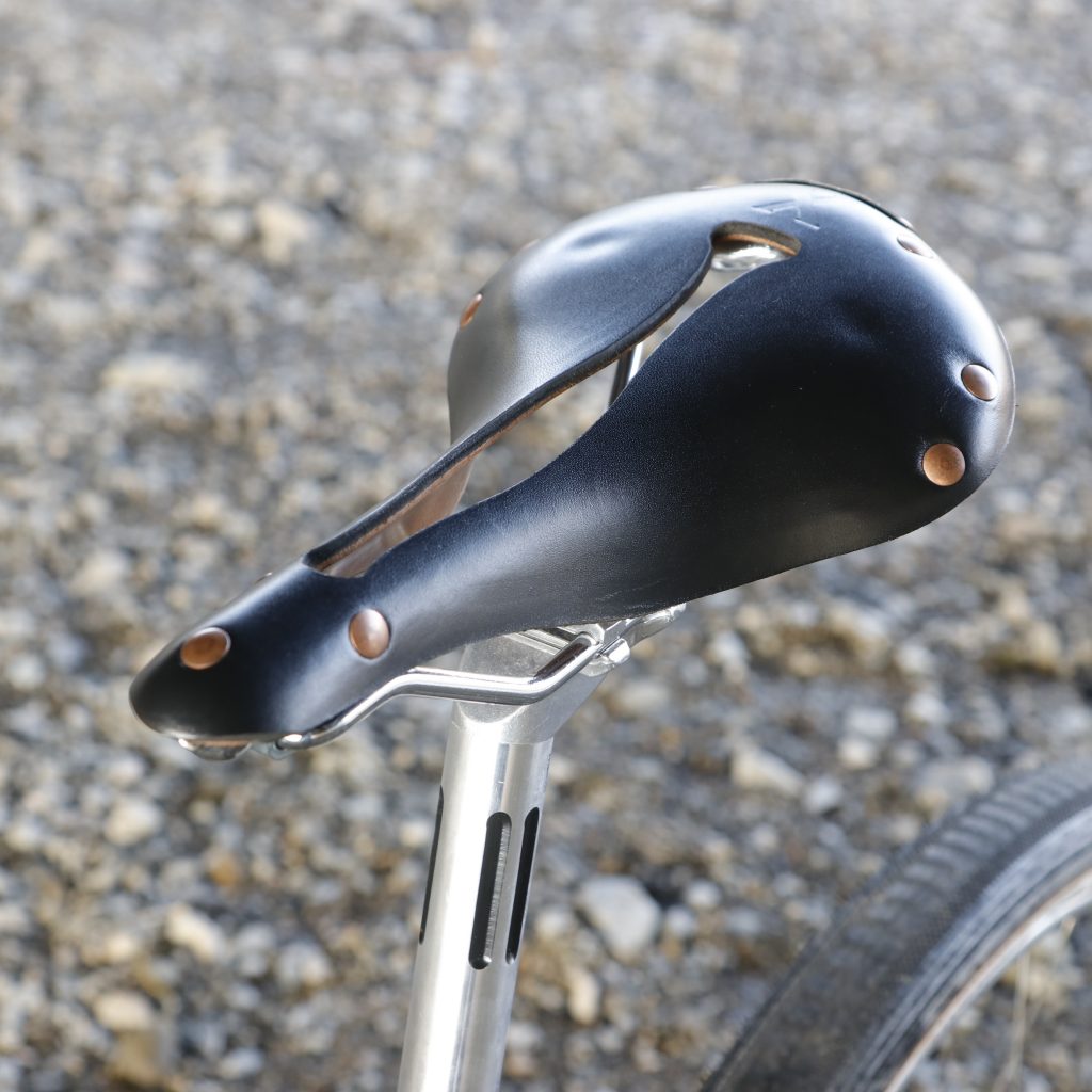 BLOG グラベルバイクとも相性抜群。ネオクラシックスタイルの超快適