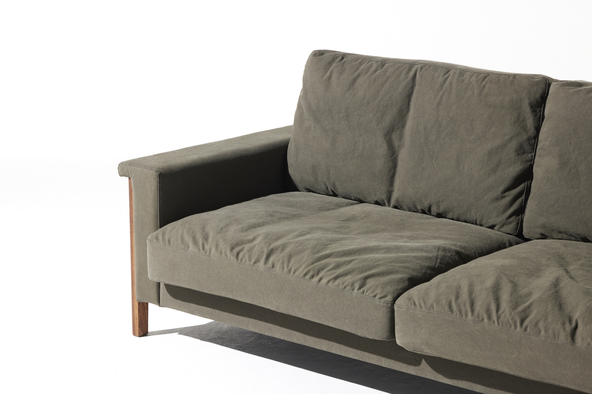 Cloud ソファ 2.5人掛け｜羽毛クッションで“雲の上”の座り心地