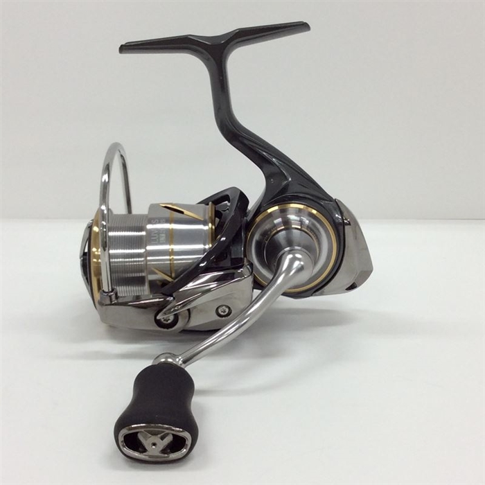 中古品】【ランク：B】ダイワ 20ルビアスFC LT2000S【返品不可