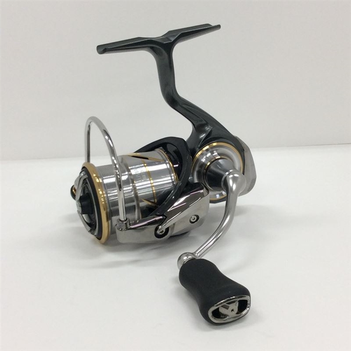 中古品】【ランク：B】ダイワ 20ルビアスFC LT2000S【返品不可