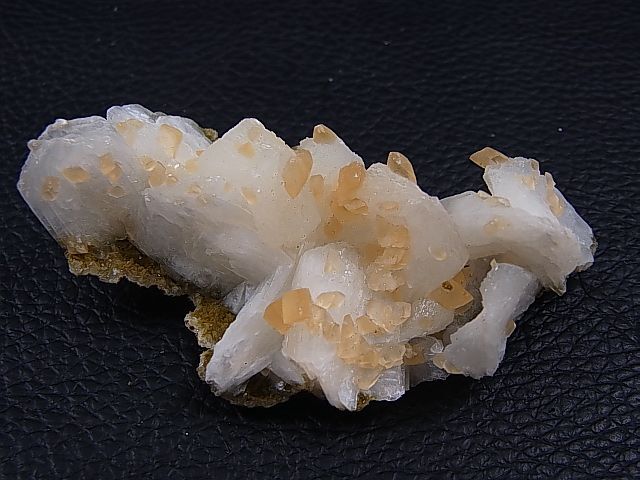 インド産スティルバイト＆蛍光カルサイト原石 25.0g - パーフェクト