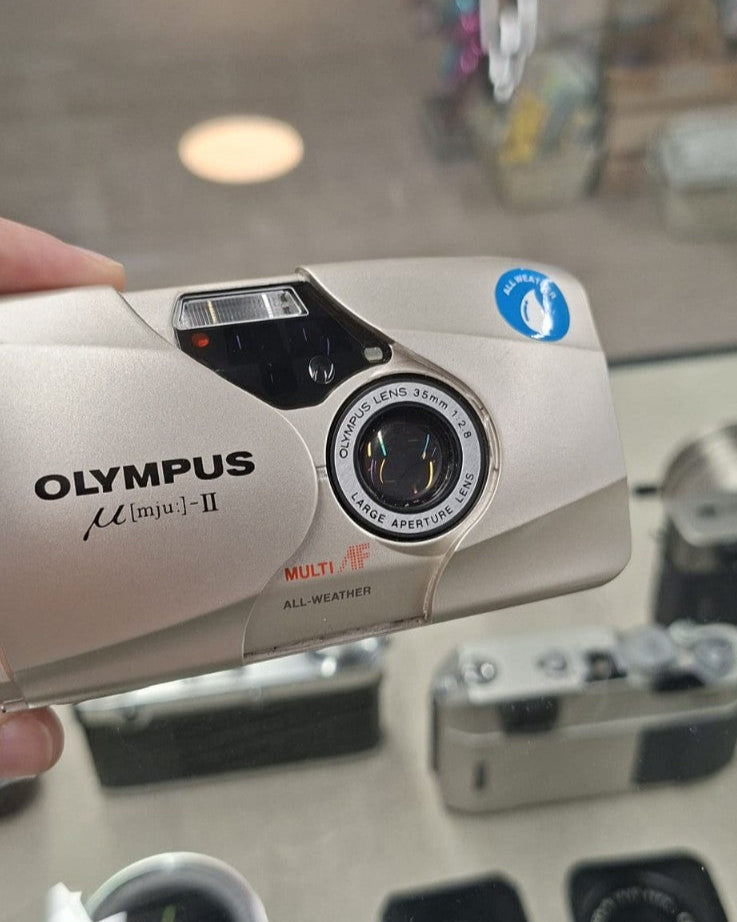 Olympus μ mju II Silver 135/35mm Point & Shoot Film Camera – Panda