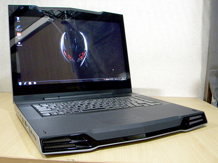 DELL Alienware M15xレビュー！デザインとインターフェースの概要