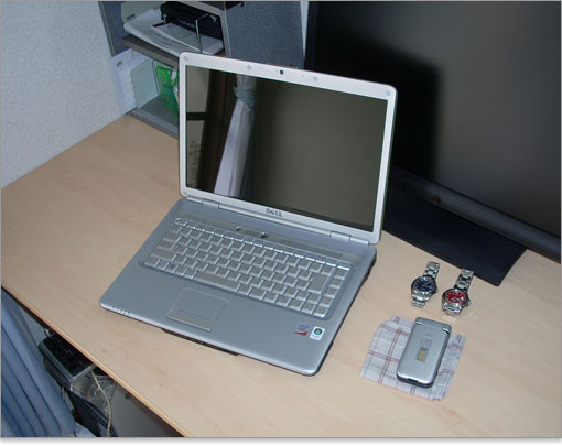 パソ兄さん/Inspiron 1525使用レビュー/外観