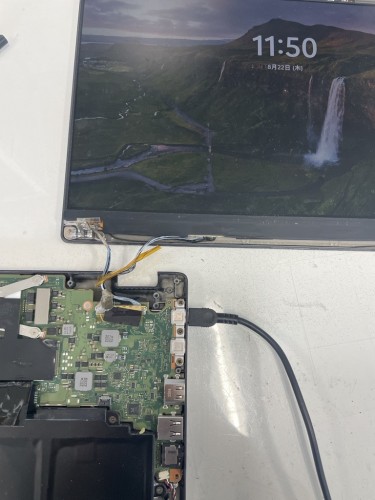 Fujitsu UH75/F3 FMVU75F3B 断線した液晶ケーブルの修理 | 【PC Fixs