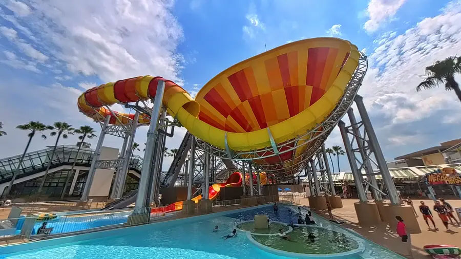 Record-breaking waterslide opens at Nagashima Spa Land | Planet