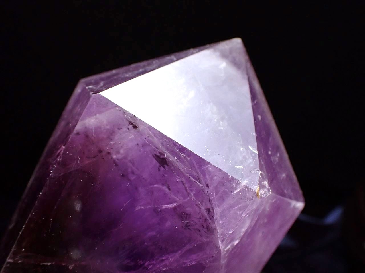 ◇独特の魅力を持つアメジスト◇希少なダブルポイント◇虹入りも