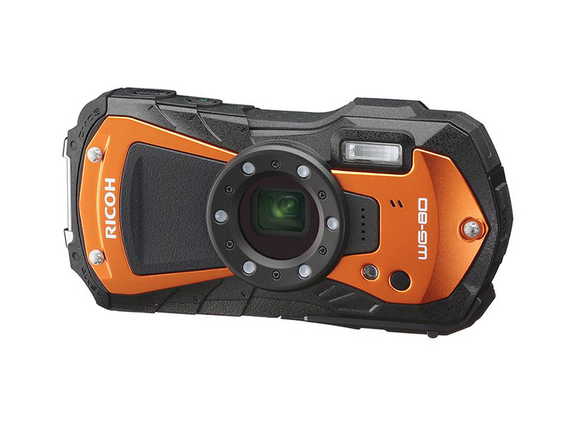 リコー、水深14mでの水中撮影が可能なタフネスデジカメ「WG-80」。LED