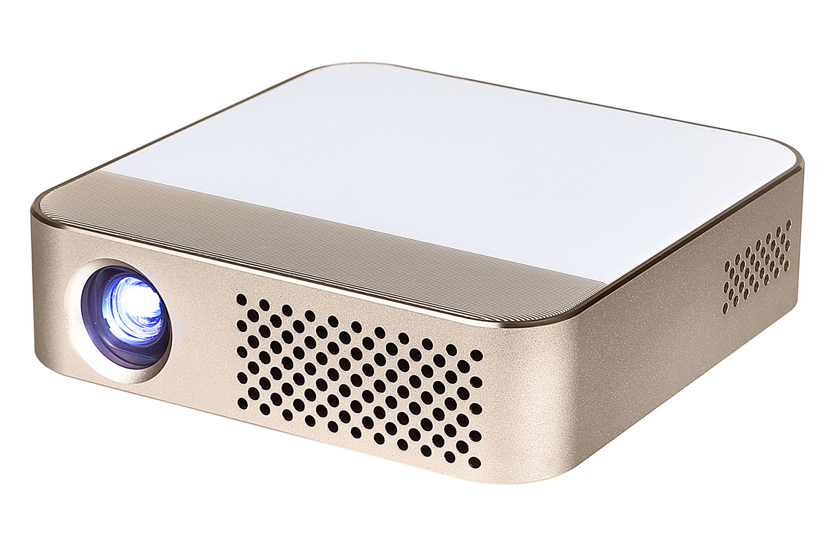 Android TV搭載モバイルプロジェクター「カベーニPRO」。税込約5万円で