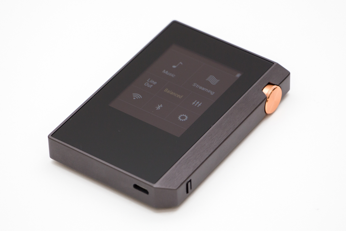 パイオニア、“private”の名を冠した小型DAP「XDP-30R」。バランス対応