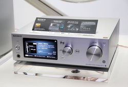 IFA＞ソニー、小型HDDオーディオプレーヤー/USB-DAC内蔵アンプ - PHILE WEB