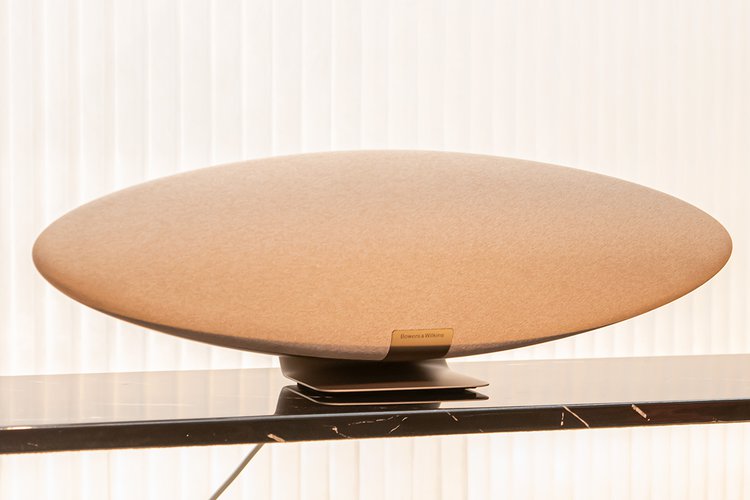 Bowers＆Wilkins、新ワイヤレススピーカー「Zeppelin Pro Edition