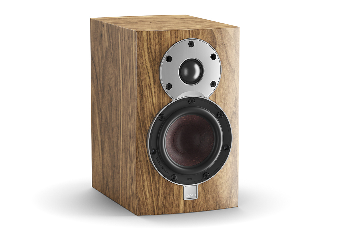 DALI、小型2ウェイブックシェルフ「MENUET SE」に新色ナチュラル