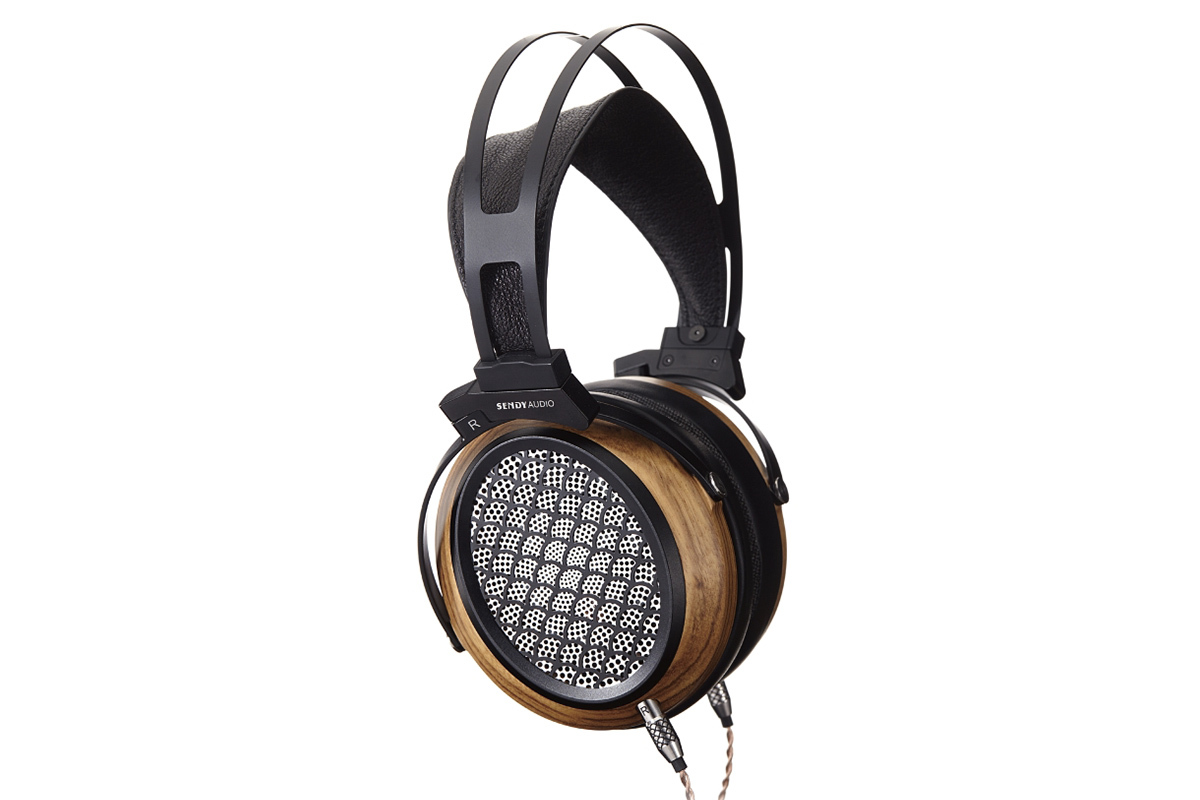 SENDY AUDIO、ゼブラウッド筐体の開放型平面磁界ヘッドホン「Aiva