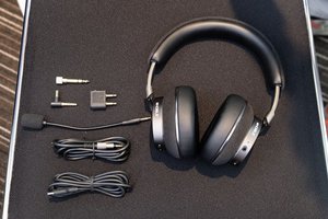 ヘッドフォン祭＞Noble Audio初のヘッドホン「FoKus APOLLO」本邦初