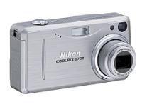 ニコン、スタイリッシュなコンパクトデジカメ「COOLPIX3700」を発売